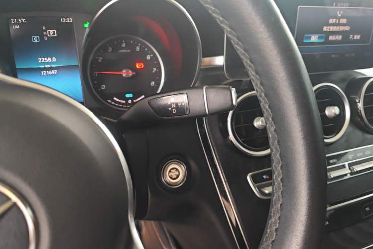 Used Mercedes-Benz C-Class 2019 C 260 L Sport Edition Gear Lever