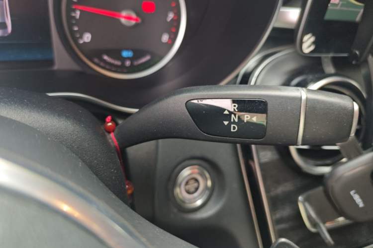 Used Mercedes-Benz C-Class 2019 C 260 L Sport Edition Gear Lever