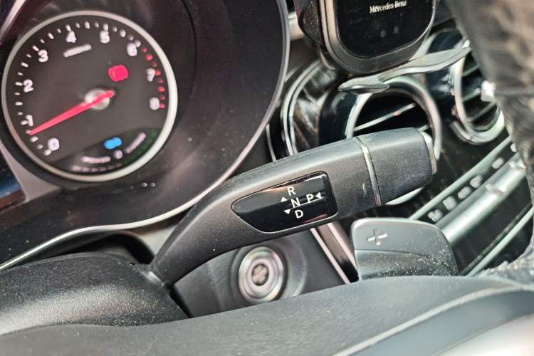 Used Mercedes-Benz C-Class 2019 C 260 Sport Edition Gear Lever