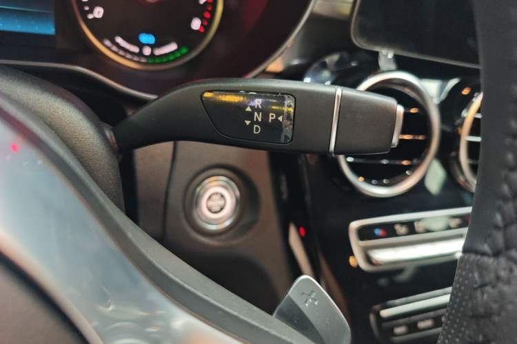 Used Mercedes-Benz C-Class 2019 C 260 Sport Edition Gear Lever