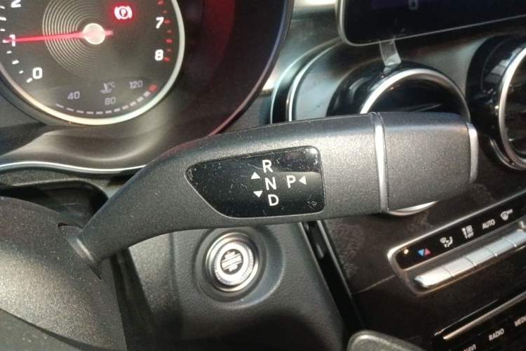 Used Mercedes-Benz C-Class 2019 C 180 L Fashion Edition Sport Version Gear Lever