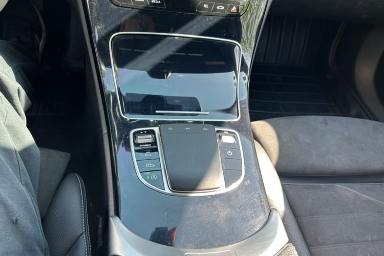 Used Mercedes-Benz C-Class 2019 C 260 Sport Edition Gear Lever