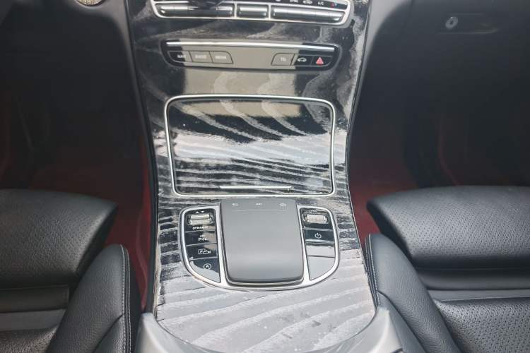 Used Mercedes-Benz C-Class 2019 C 180 L Fashion Edition Sport Version Gear Lever