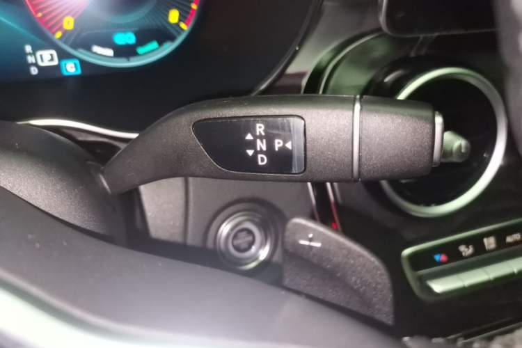 Used Mercedes-Benz C-Class 2019 Restyled C 260 L Sport Edition Gear Lever