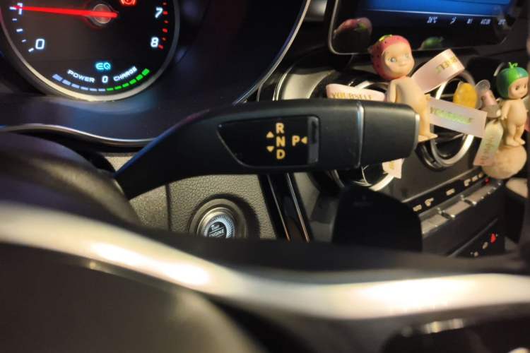Used Mercedes-Benz C-Class 2019 C 260 L Sport Edition Gear Lever