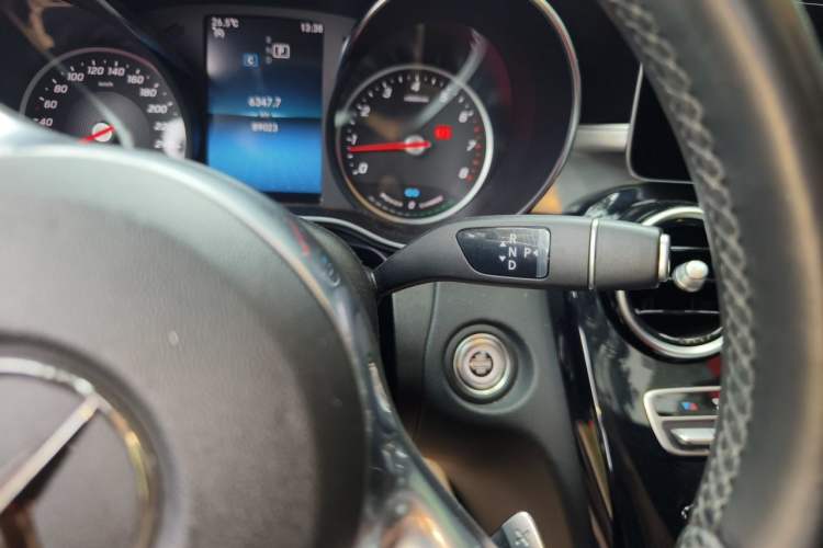 Used Mercedes-Benz C-Class 2019 C 260 Sport Edition Gear Lever