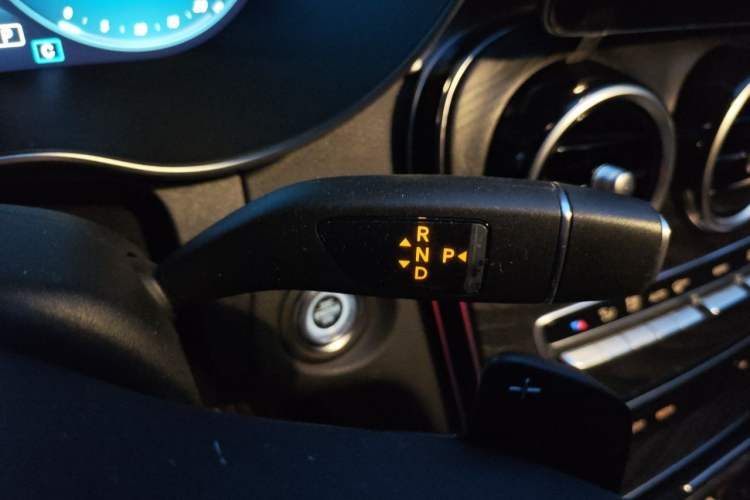 Used Mercedes-Benz C-Class 2019 Restyled C 260 L Sport Edition Gear Lever