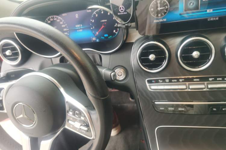 Used Mercedes-Benz C-Class 2019 Restyled C 260 L Sport Edition Gear Lever