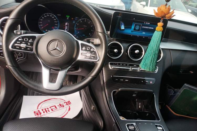 Used Mercedes-Benz C-Class 2019 Restyled C 260 L Sport Edition Gear Lever