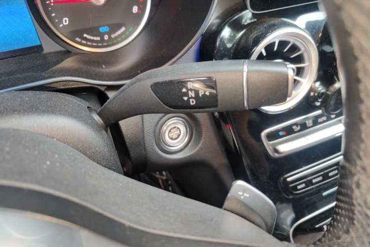 Used Mercedes-Benz C-Class 2019 C 260 Sport Edition Gear Lever