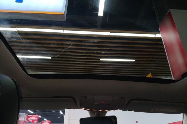 Used Mercedes-Benz C-Class 2019 C 260 L Sport Edition Headliner