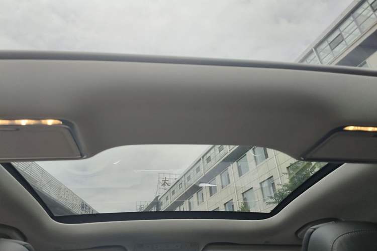 Used Mercedes-Benz C-Class 2019 Restyled C 260 L Sport Edition Headliner