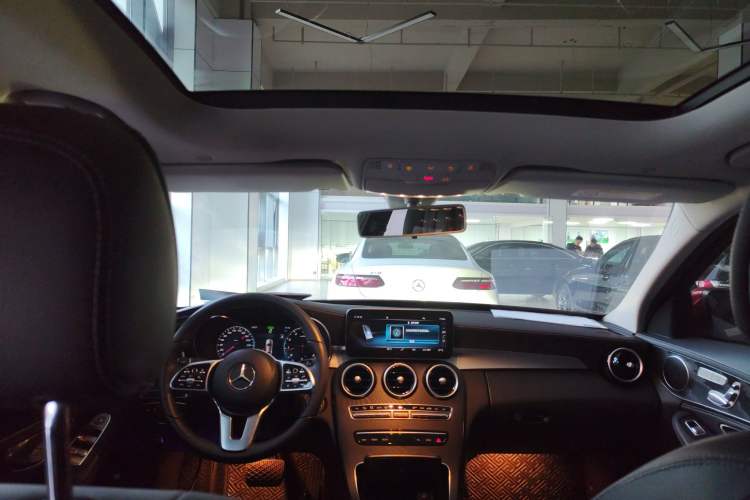 Used Mercedes-Benz C-Class 2019 C 260 L Sport Edition Headliner