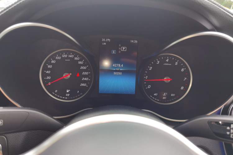 Used Mercedes-Benz C-Class 2019 C 180 L Fashion Edition Sport Version Instrument Cluster