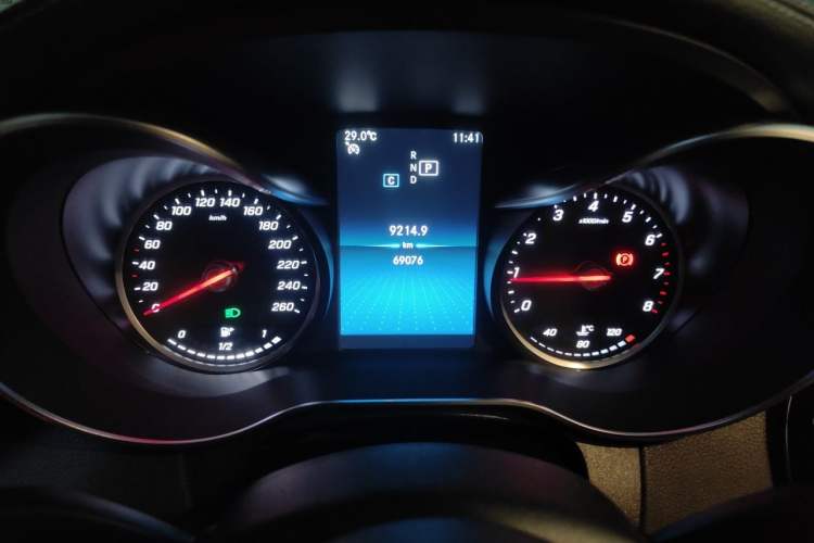 Used Mercedes-Benz C-Class 2019 C 180 L Fashion Edition Sport Version Instrument Cluster