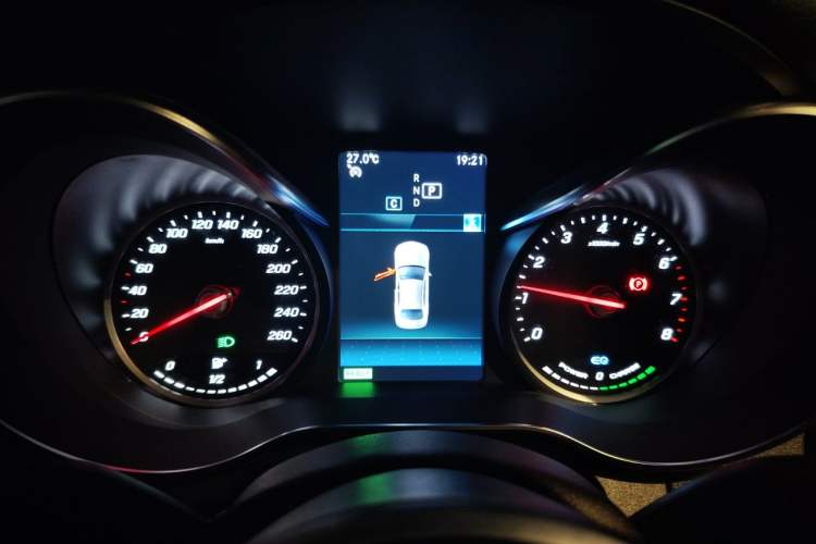 Used Mercedes-Benz C-Class 2019 C 260 L Sport Edition Instrument Cluster