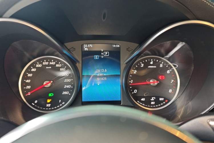 Used Mercedes-Benz C-Class 2019 C 180 L Fashion Edition Sport Version Instrument Cluster