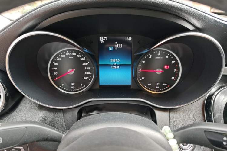 Used Mercedes-Benz C-Class 2019 C 180 L Fashion Edition Sport Version Instrument Cluster