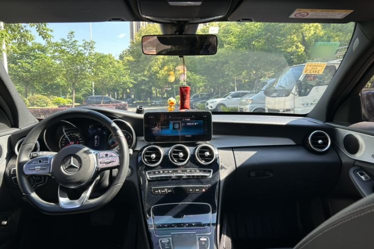 Used Mercedes-Benz C-Class 2019 C 260 Sport Edition Interior 1