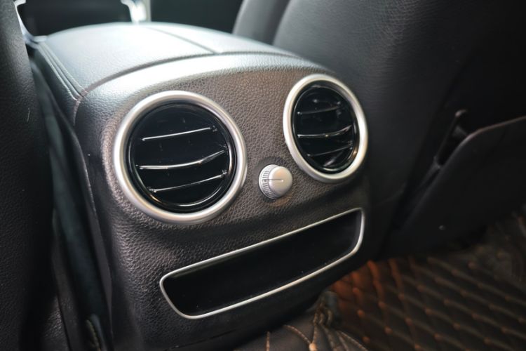 Used Mercedes-Benz C-Class 2019 C 260 Sport Edition Interior 10