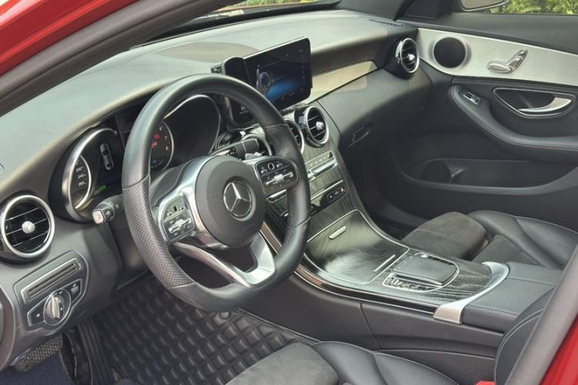Used Mercedes-Benz C-Class 2019 C 260 Sport Edition Interior 2