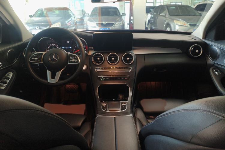 Used Mercedes-Benz C-Class 2019 C 180 L Dynamic Sports Edition Interior 2