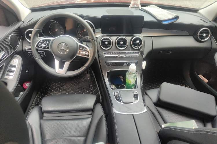 Used Mercedes-Benz C-Class 2019 C 180 L Dynamic Sports Edition Interior 2