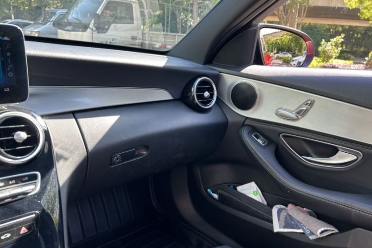 Used Mercedes-Benz C-Class 2019 C 260 Sport Edition Interior 3
