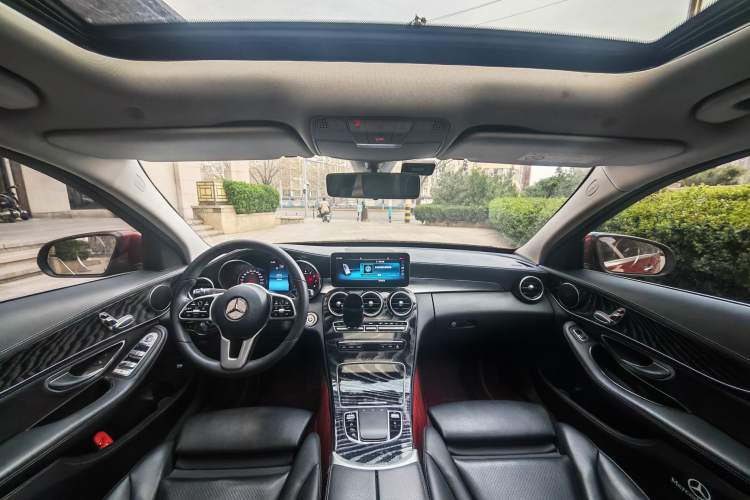 Used Mercedes-Benz C-Class 2019 C 180 L Fashion Edition Sport Version Interior 3