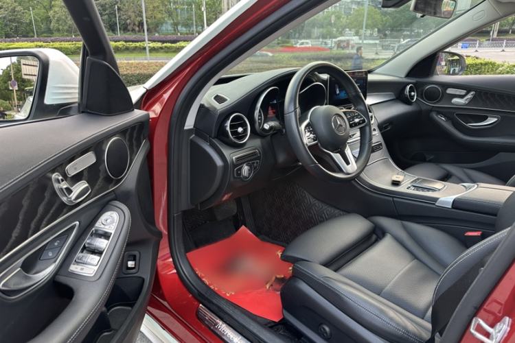 Used Mercedes-Benz C-Class 2019 C 260 L Sport Edition Interior 3