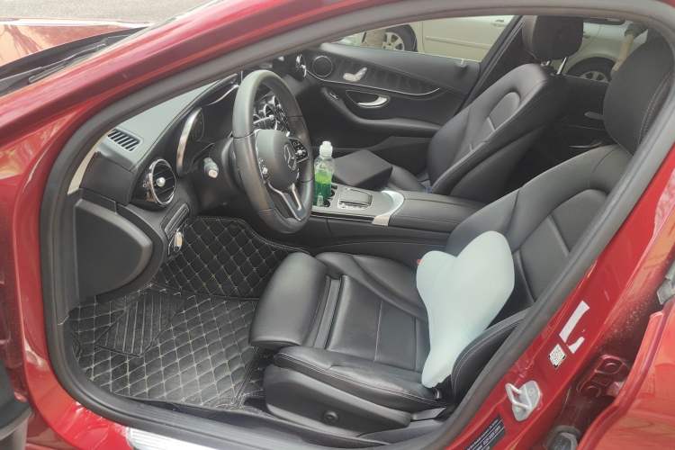 Used Mercedes-Benz C-Class 2019 C 180 L Dynamic Sports Edition Interior 3