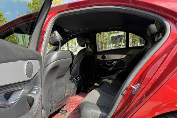 Used Mercedes-Benz C-Class 2019 C 260 Sport Edition Interior 4