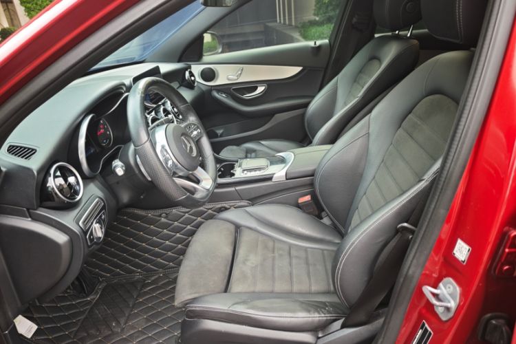 Used Mercedes-Benz C-Class 2019 C 260 Sport Edition Interior 4