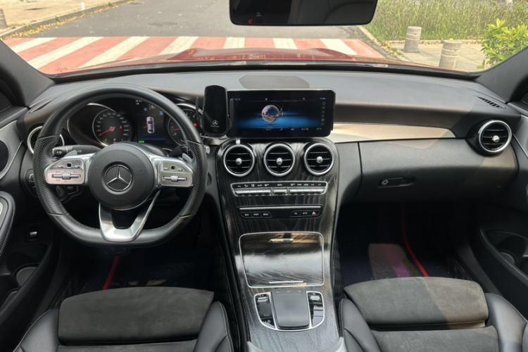 Used Mercedes-Benz C-Class 2019 C 260 Sport Edition Interior 6