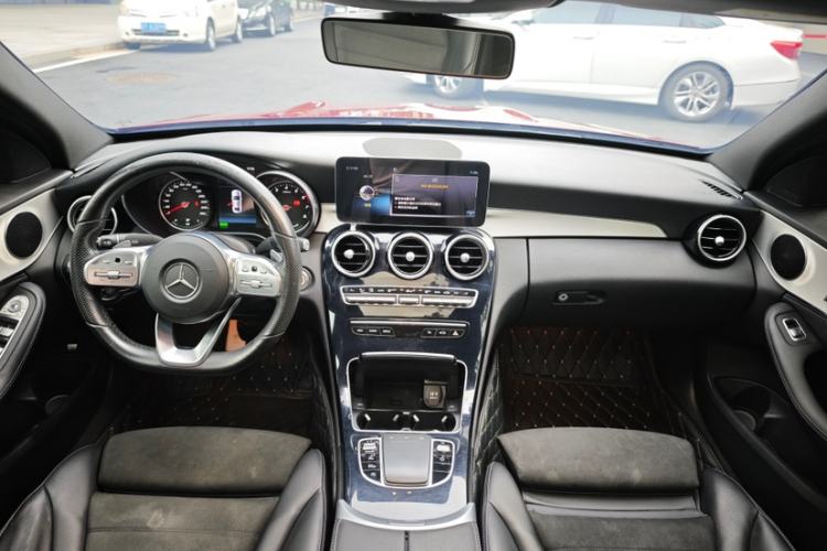 Used Mercedes-Benz C-Class 2019 C 260 Sport Edition Interior 7
