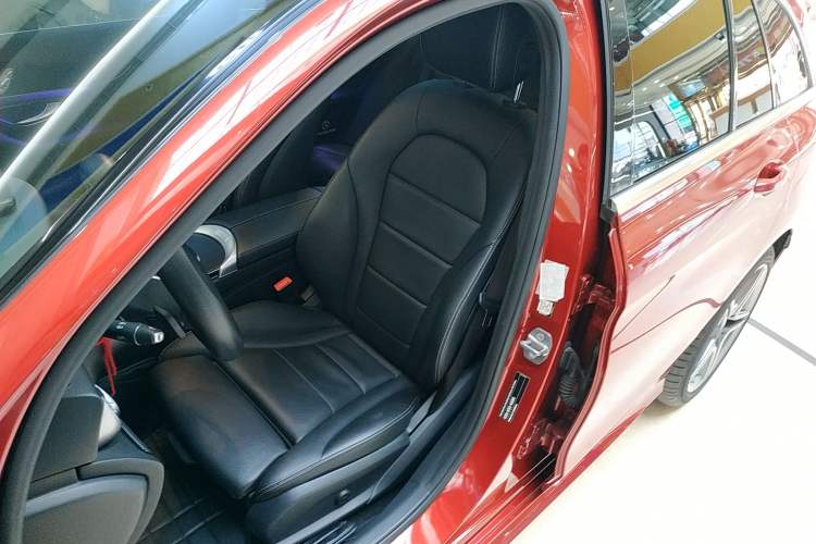 Used Mercedes-Benz C-Class 2019 C 260 Estate Left Front Seat