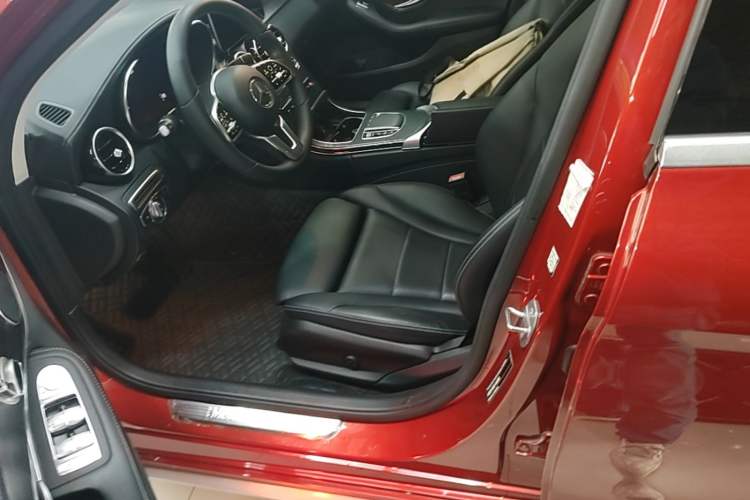 Used Mercedes-Benz C-Class 2019 Restyled C 260 L Sport Edition Left Front Seat