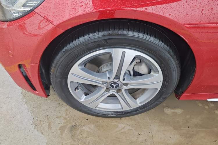 Used Mercedes-Benz C-Class 2019 C 260 L Sport Edition Left Front Wheel Hub