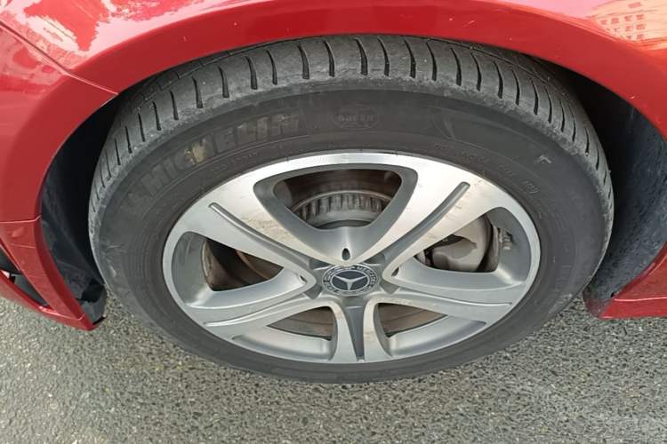 Used Mercedes-Benz C-Class 2019 C 260 L Sport Edition Left Front Wheel Hub