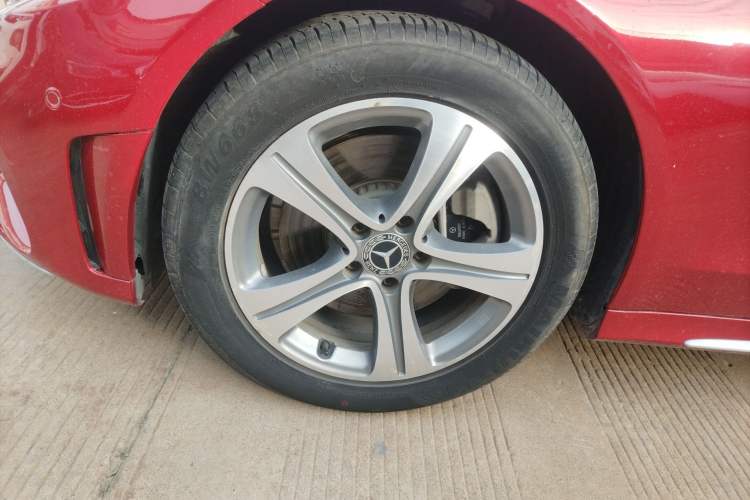 Used Mercedes-Benz C-Class 2019 Restyled C 260 L Sport Edition Left Front Wheel Hub