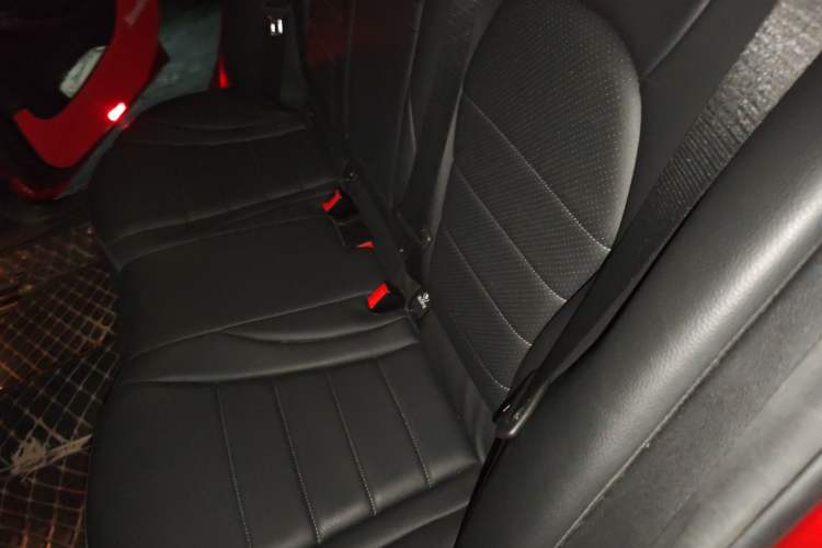 Used Mercedes-Benz C-Class 2019 C 180 L Fashion Edition Sport Version Left Rear Seat