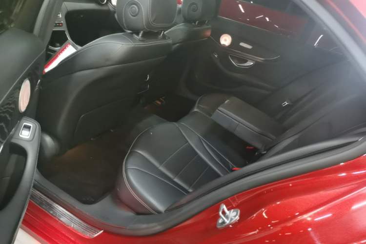 Used Mercedes-Benz C-Class 2019 C 180 L Fashion Edition Sport Version Left Rear Seat