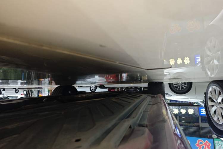 Used Mercedes-Benz C-Class 2019 C 260 Sport Edition Left Side Sill