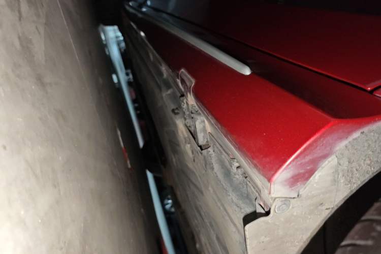 Used Mercedes-Benz C-Class 2019 C 180 L Fashion Edition Sport Version Left Side Sill