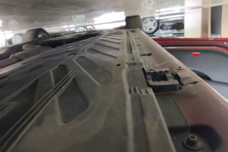Used Mercedes-Benz C-Class 2019 C 180 L Fashion Edition Sport Version Left Side Sill