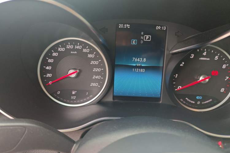 Used Mercedes-Benz C-Class 2019 C 260 L Sport Edition Odometer Close Up