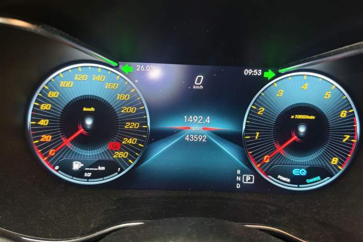Used Mercedes-Benz C-Class 2019 Restyled C 260 L Sport Edition Odometer Close Up