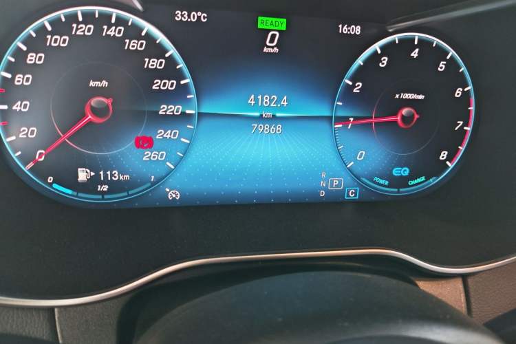 Used Mercedes-Benz C-Class 2019 C 260 Estate Odometer Close Up