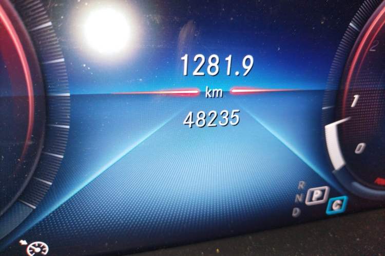 Used Mercedes-Benz C-Class 2019 C 260 L Sport Edition Odometer Close Up