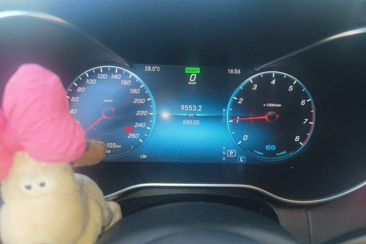 Used Mercedes-Benz C-Class 2019 Restyled C 260 L Sport Edition Odometer Close Up